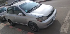 Toyota Platz 2001 Silver