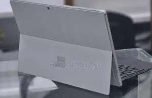 New Laptop Microsoft Surface Pro 4 8GB Intel Core i5 SSD 256GB