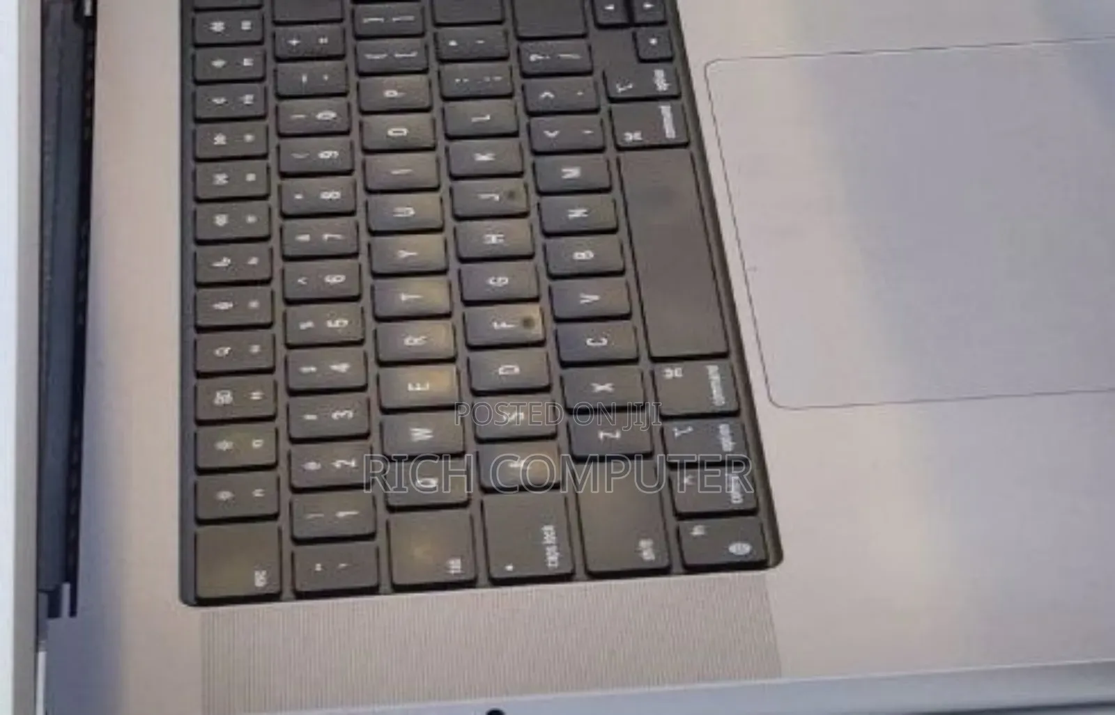 New Laptop Apple MacBook Pro 2021 M1 16GB Apple M1 Pro SSD 512GB