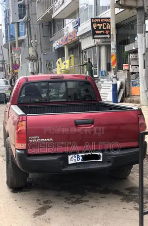 Toyota Tacoma 2008 Red
