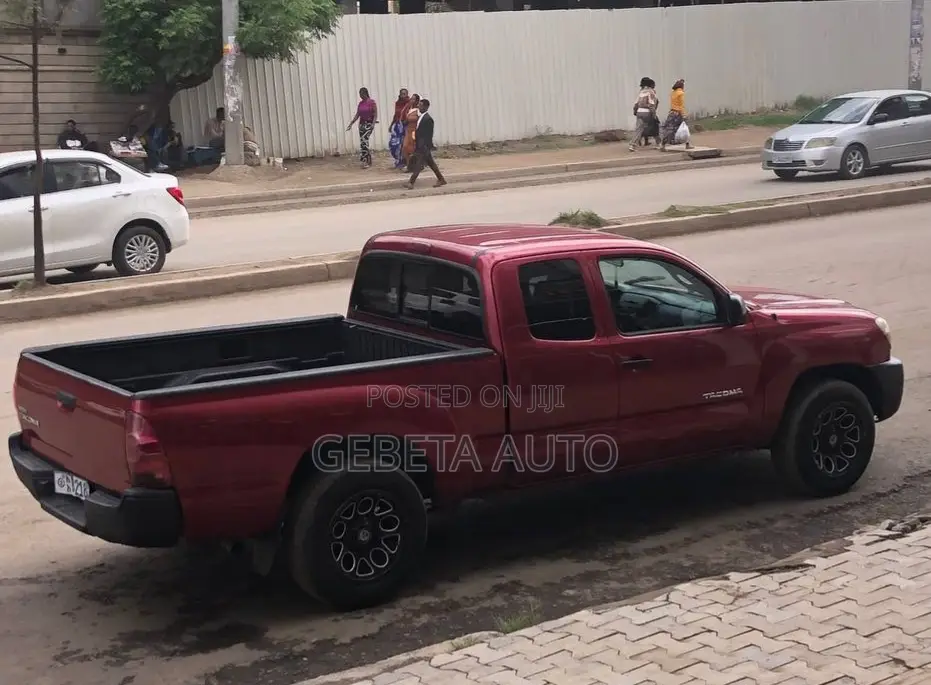 Toyota Tacoma 2008 Red