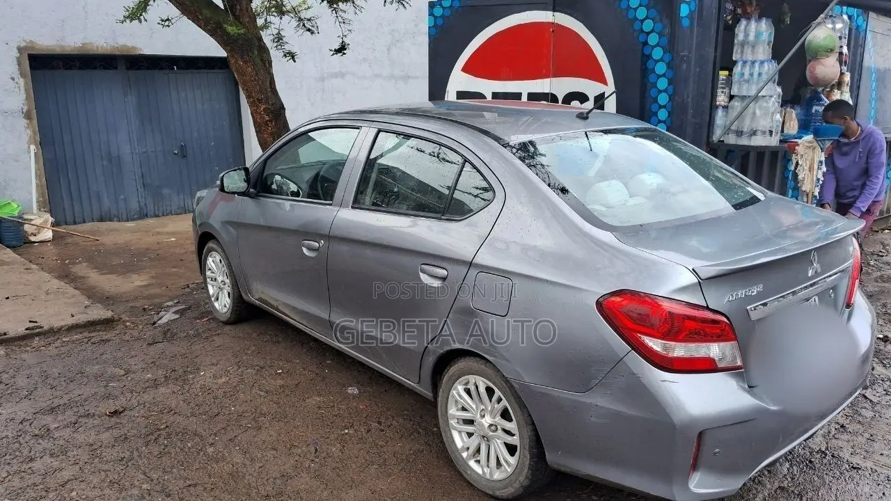 Mitsubishi Attrage 2022
