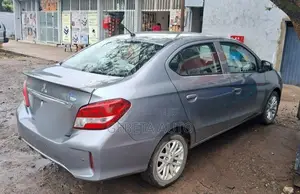 Mitsubishi Attrage 2022