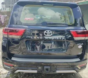 New Toyota Land Cruiser 2023 Pearl