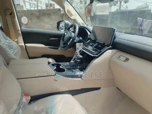 New Toyota Land Cruiser 2023 Pearl