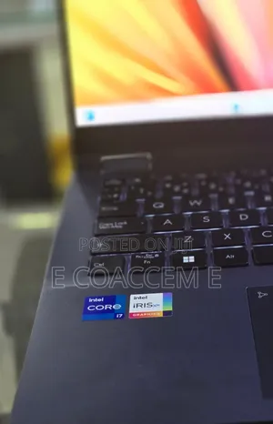 New Laptop Asus 16GB Intel Core i7 SSD 512GB