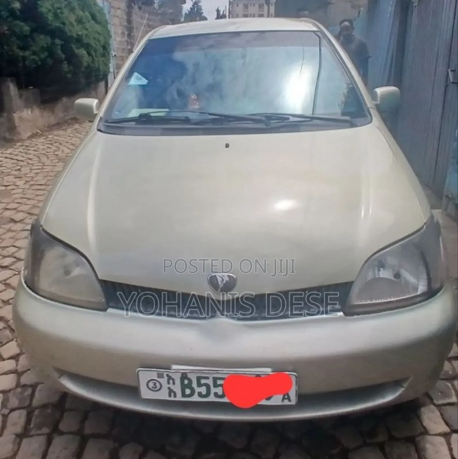 Toyota Platz 2001 Gold