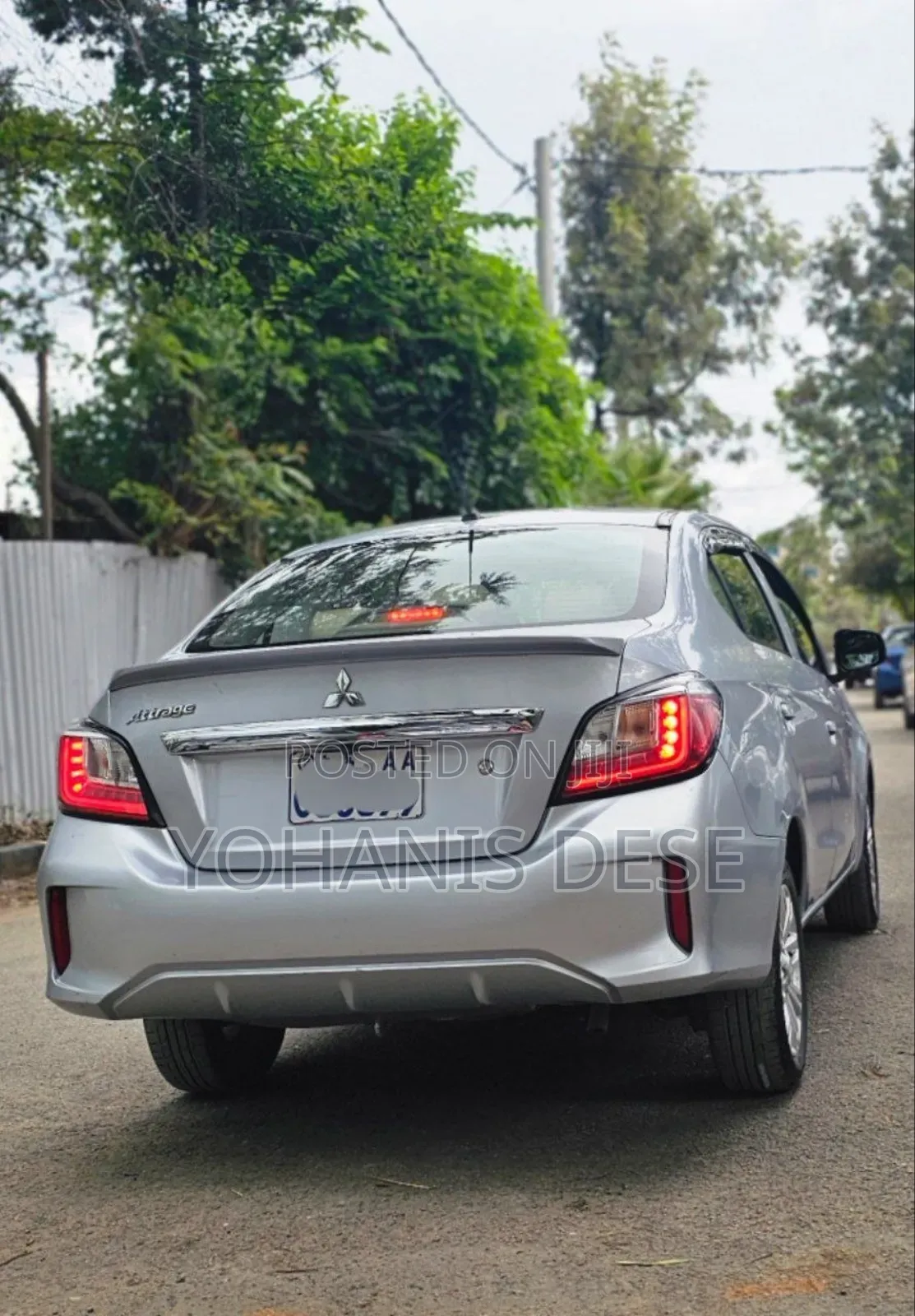 Mitsubishi Attrage 2022 Silver