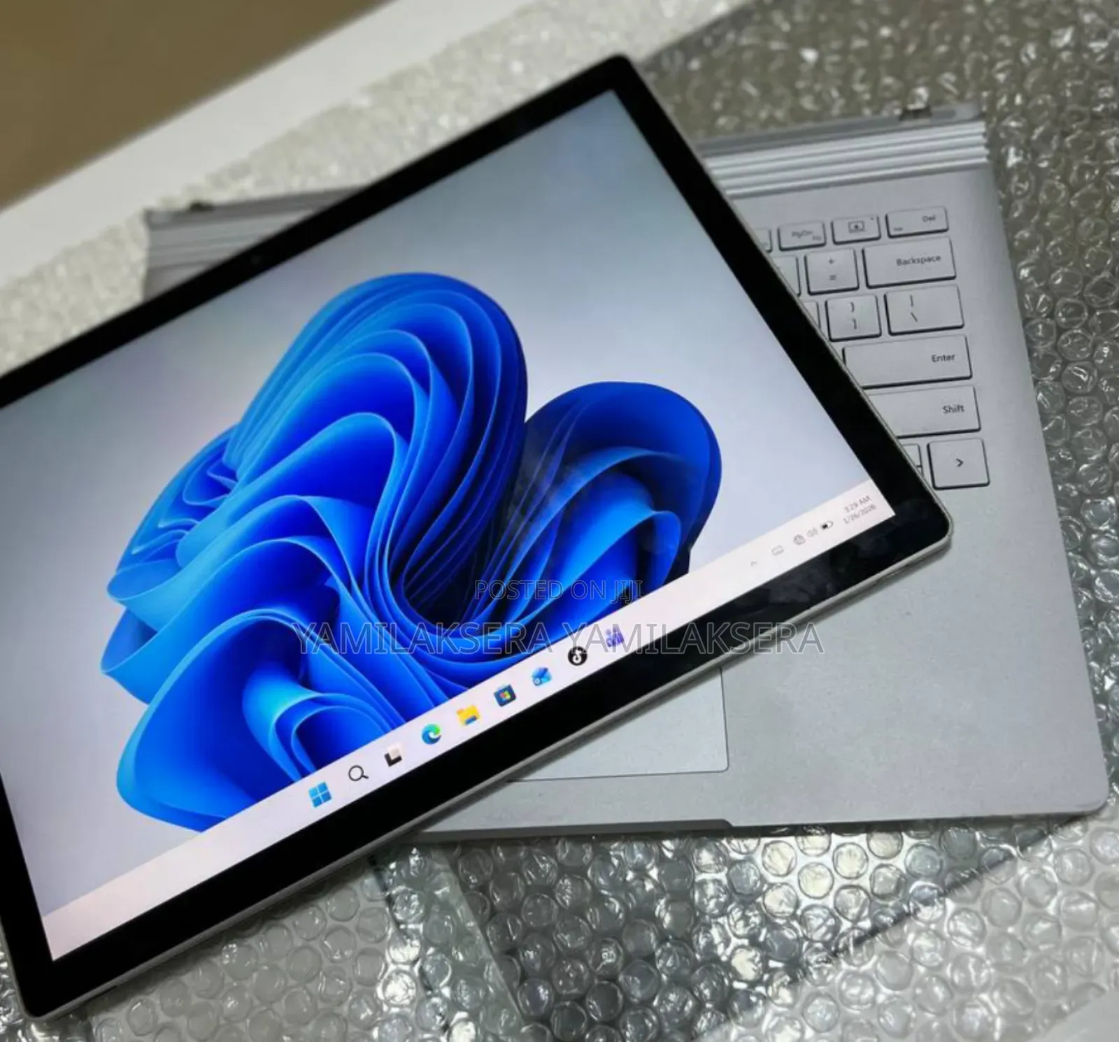 New Laptop Microsoft Surface Book 3 16GB Intel Core i7 SSD 256GB
