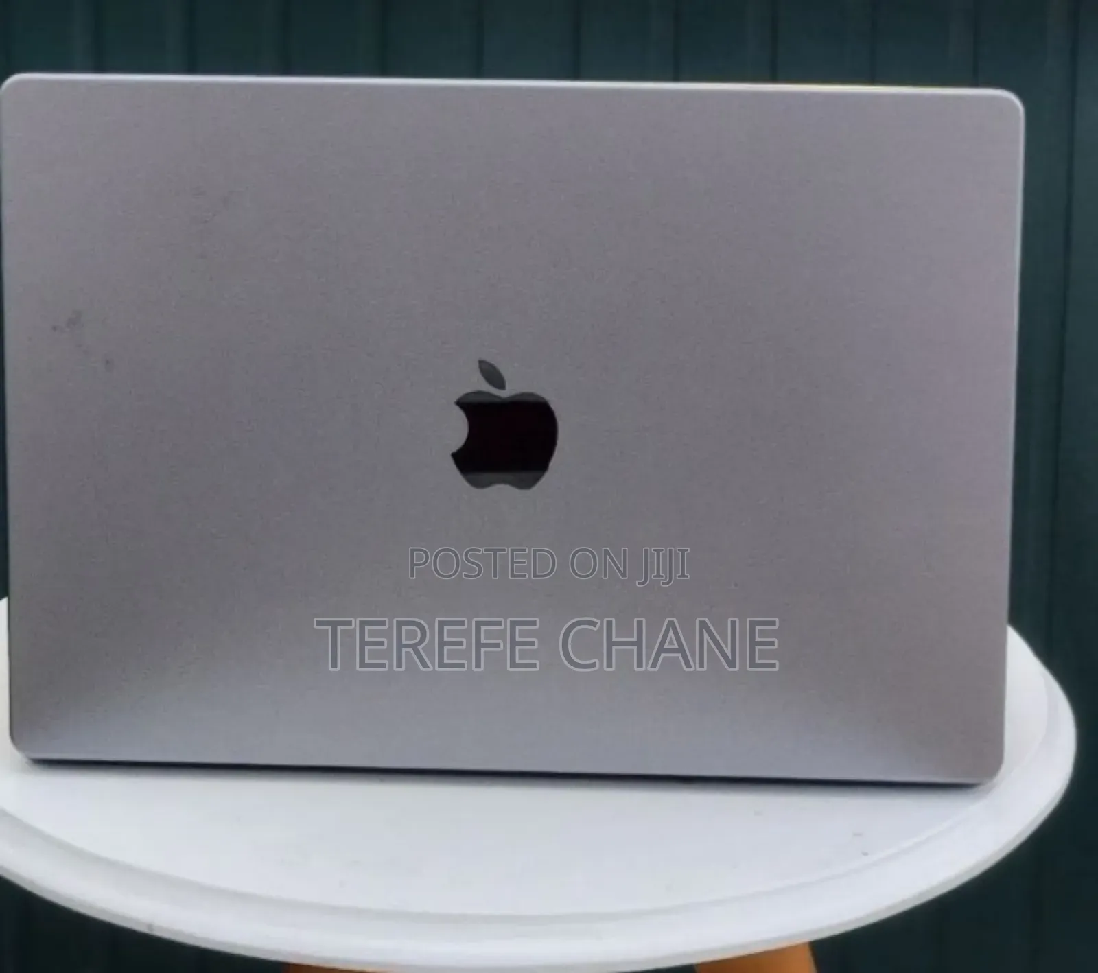 New Laptop Apple MacBook Pro M1 16GB Apple M1 Pro SSD 512GB
