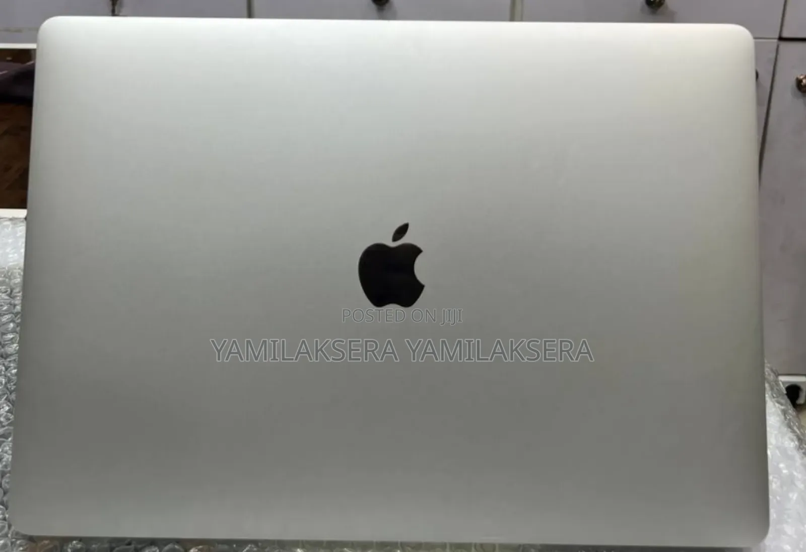 New Laptop Apple MacBook Pro 2018 16GB Intel Core i7 SSD 256GB