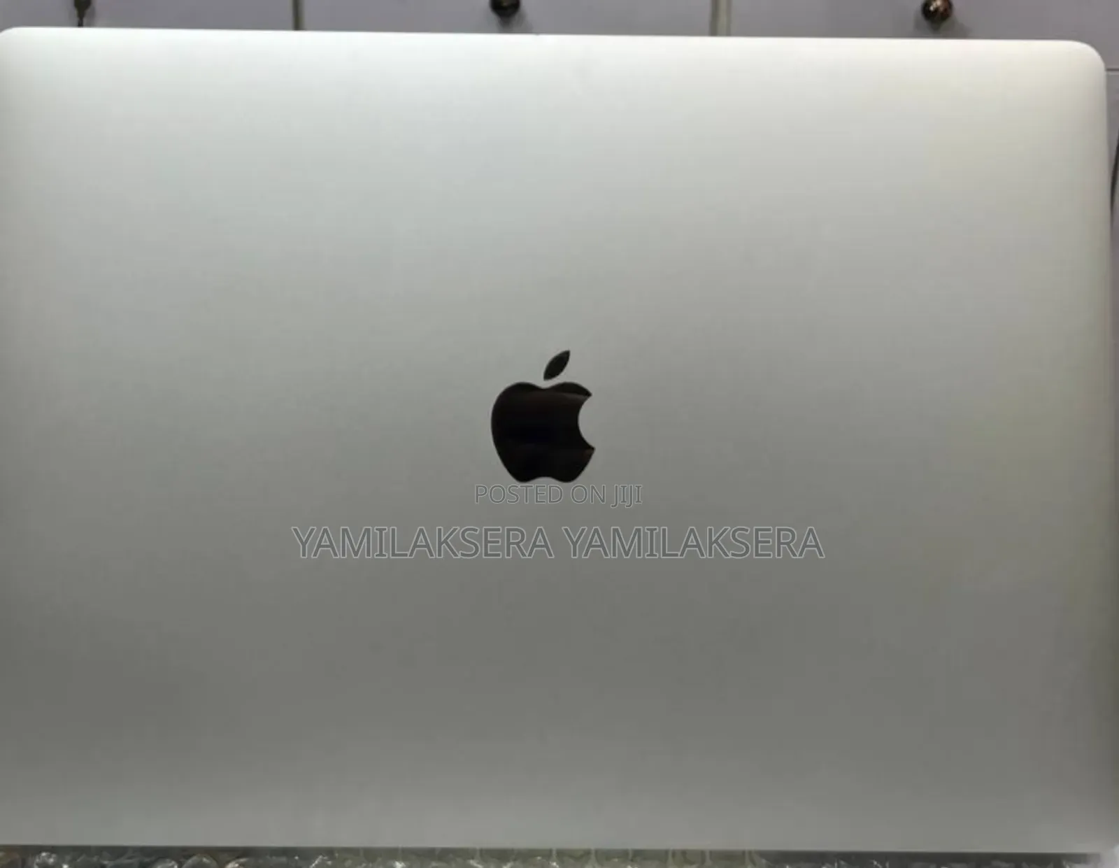 New Laptop Apple MacBook Pro 2018 16GB Intel Core i7 SSD 256GB