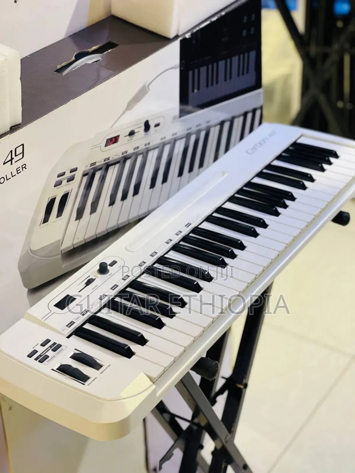 Carbon Midi Keyboard