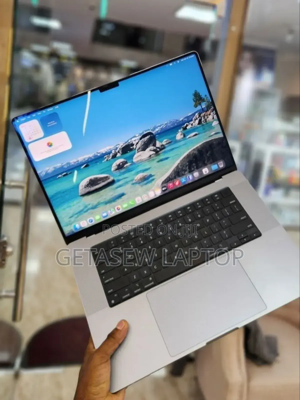 New Laptop Apple MacBook Pro M1 16GB Apple M1 Pro SSD 512GB