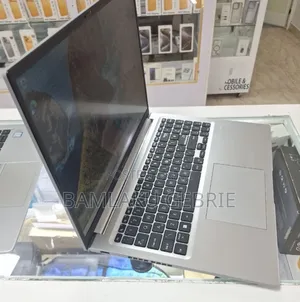 New Laptop Asus VivoBook 15 X505BA 8GB Intel Core i3 SSD 256GB