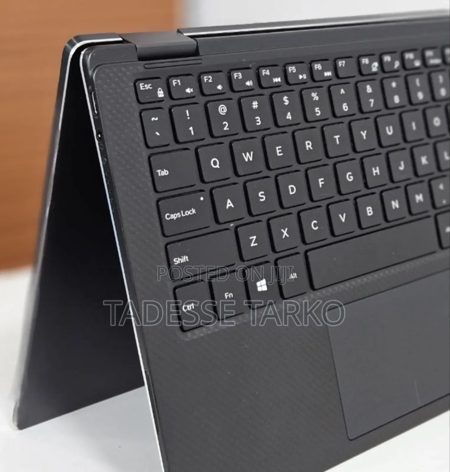 New Laptop Dell XPS 13 9365 8GB Intel Core i5 SSD 512GB