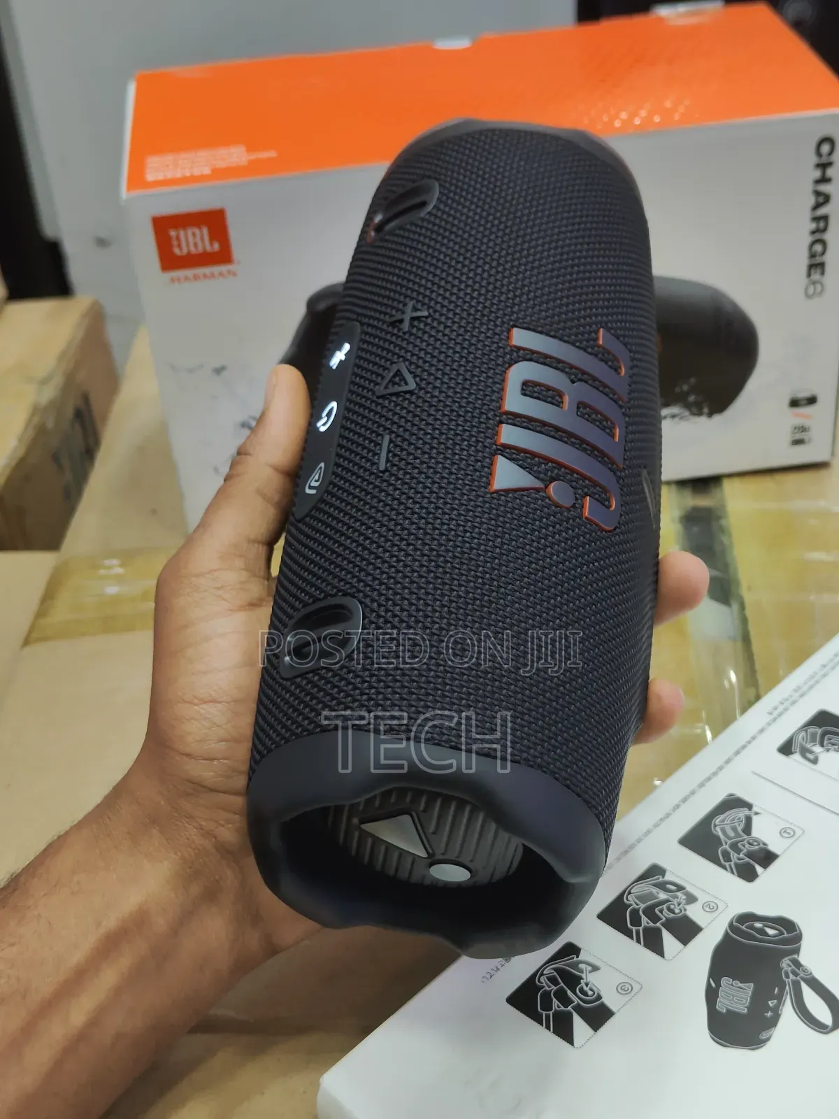 JBL Charge 6