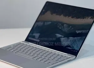New Laptop Microsoft Surface Go 4GB Intel Core i5 SSD 256GB