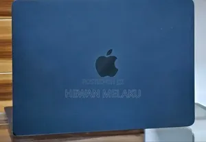 New Laptop Apple MacBook Air 2025 M4 13-inch 16GB Apple M4 SSD 256GB