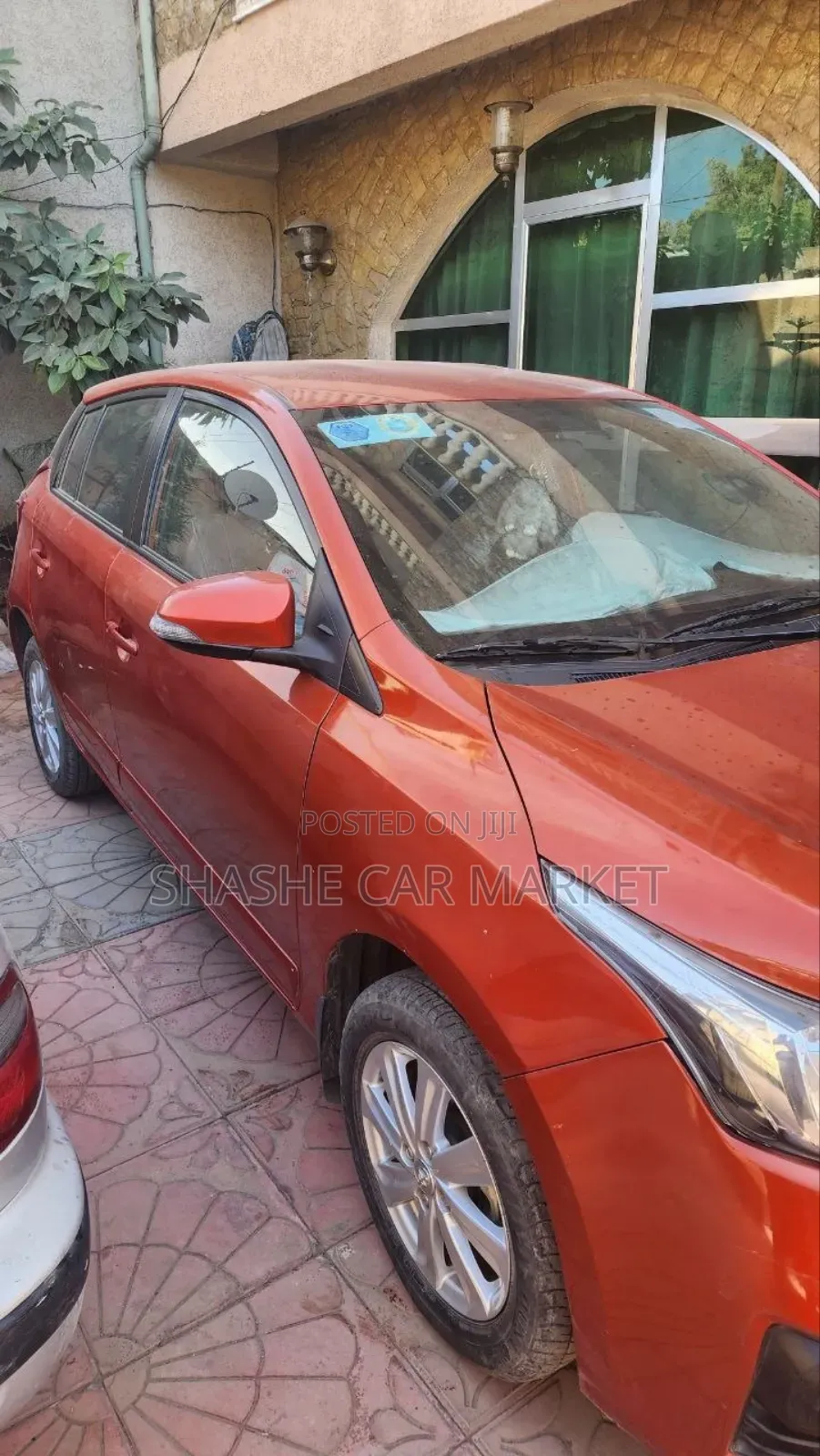 Toyota Yaris 2017 Pearl