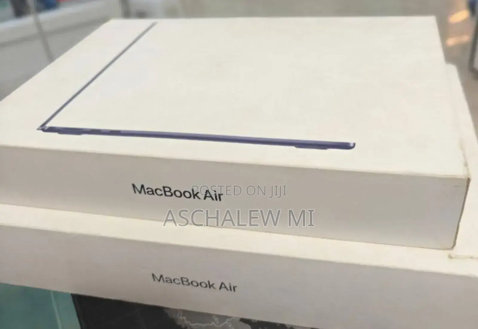 New Laptop Apple MacBook Air 2025 M4 13-inch 16GB Apple M4 SSD 256GB