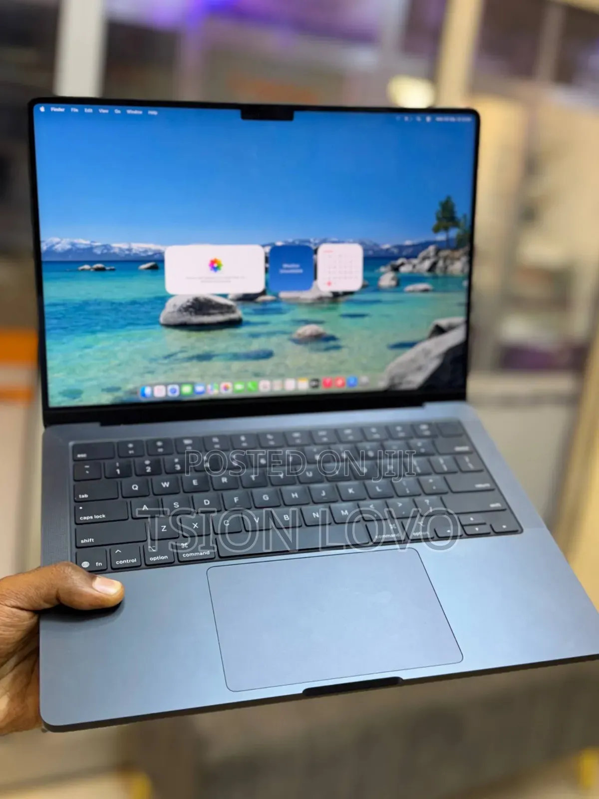 New Laptop Apple Macbook Pro 2025 M5 14-inch 16GB Apple M5 SSD 512GB