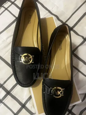 Micheal Kors Shoe