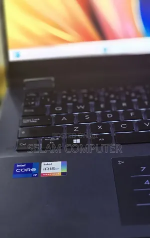 New Laptop Asus VivoBook 15 X505BA 16GB Intel Core i7 SSD 512GB
