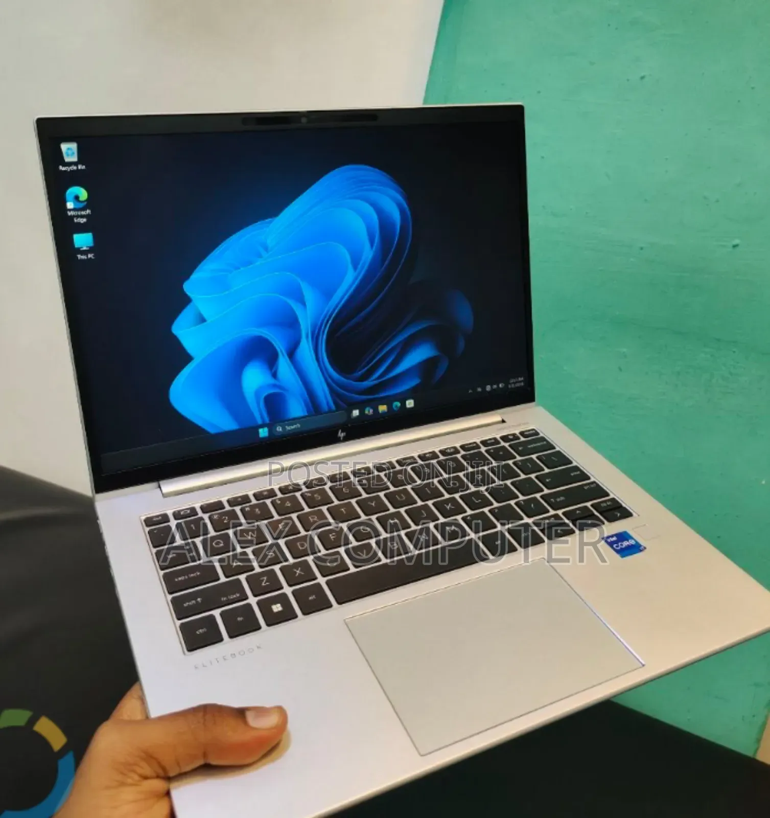 New Laptop HP EliteBook 840 G10 16GB Intel Core i7 SSD 512GB