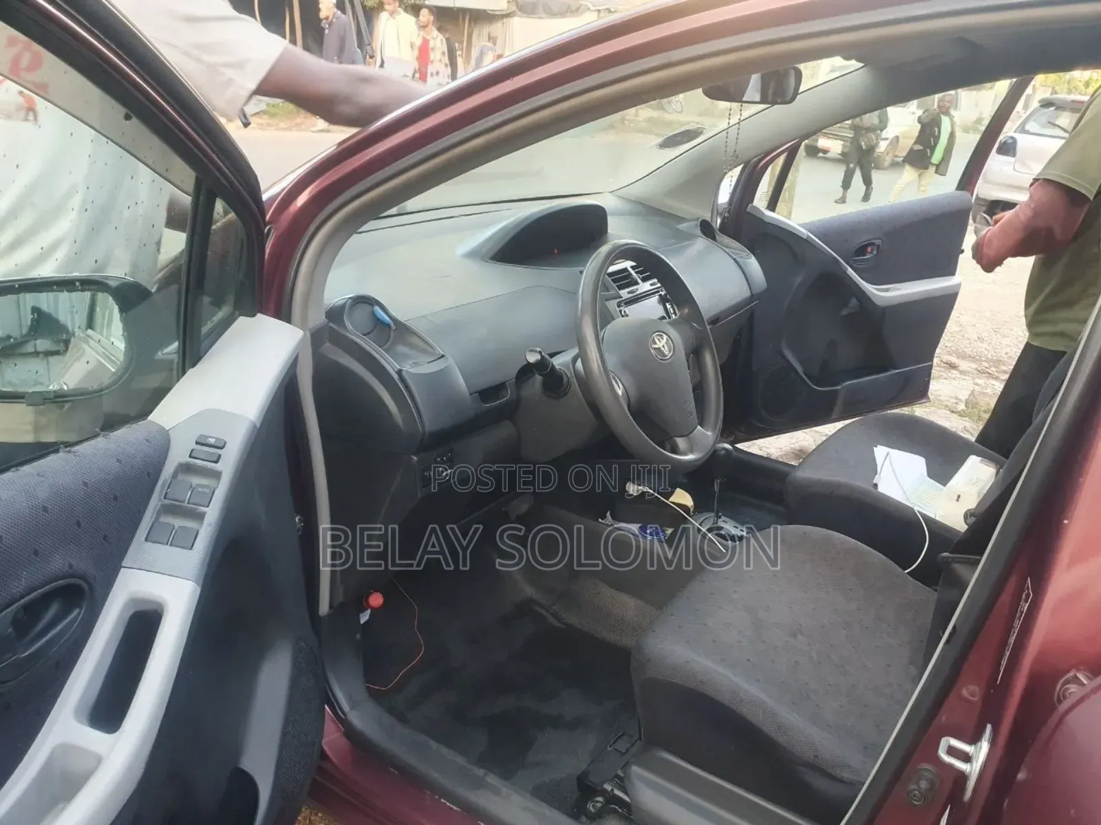 Toyota Yaris 2010 Red