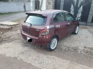 Toyota Yaris 2010 Red