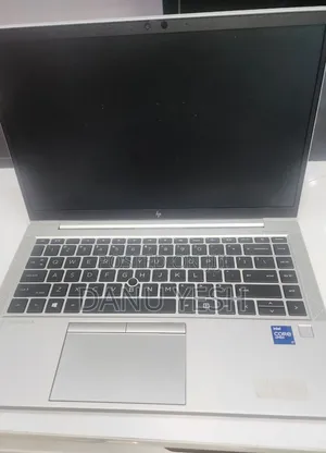 New Laptop HP EliteBook 840 G8 16GB Intel Core i7 SSD 512GB