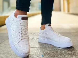 Oirginal Shose Chekchi