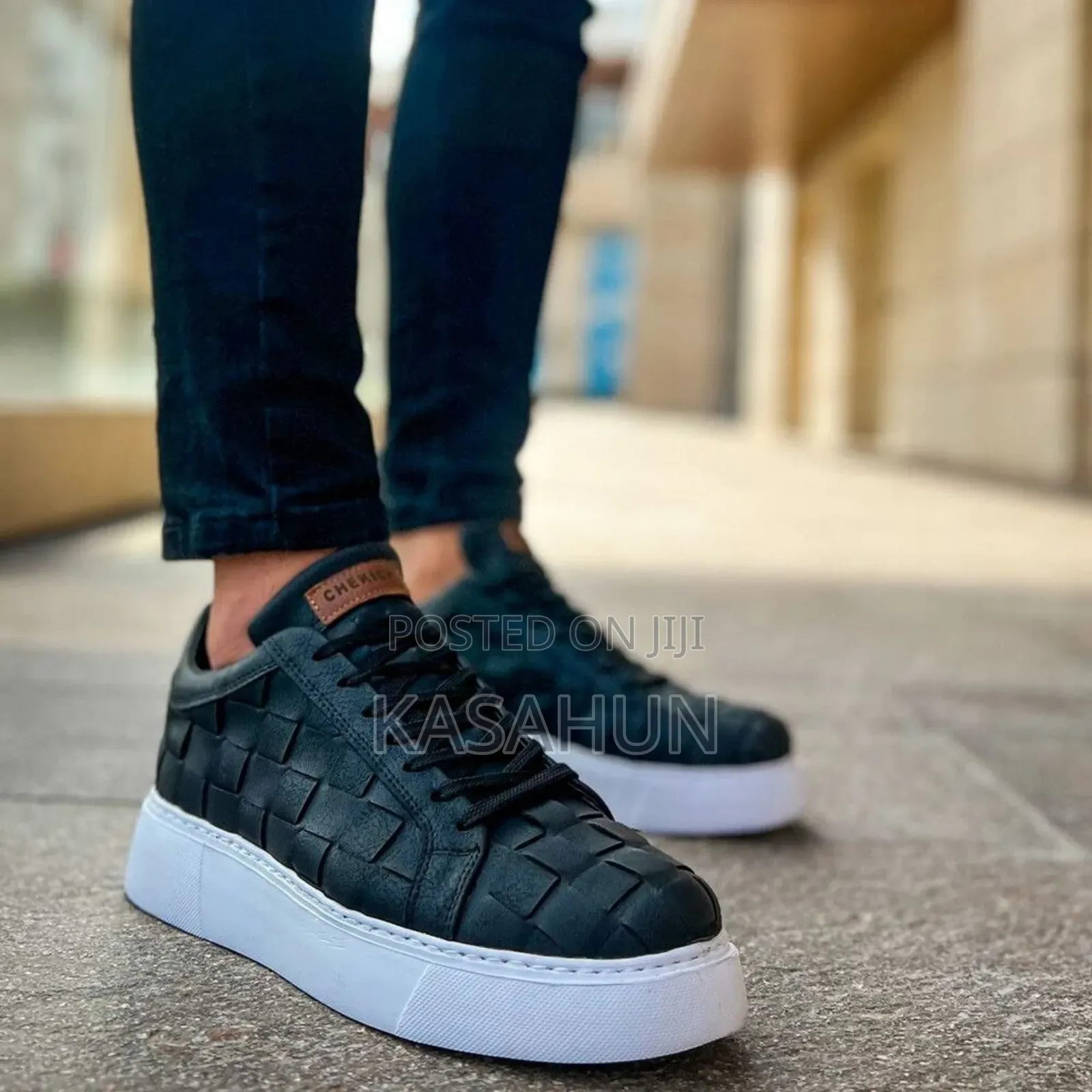 Oirginal Shose Chekchi