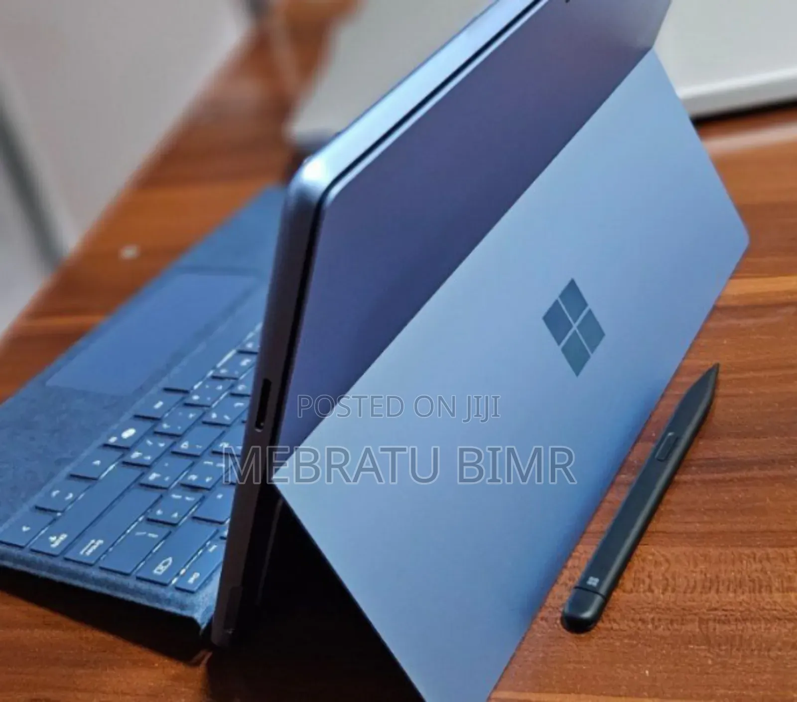New Microsoft Surface Pro 11th Edition, a Copilot+ PC 16GB SSD 512GB
