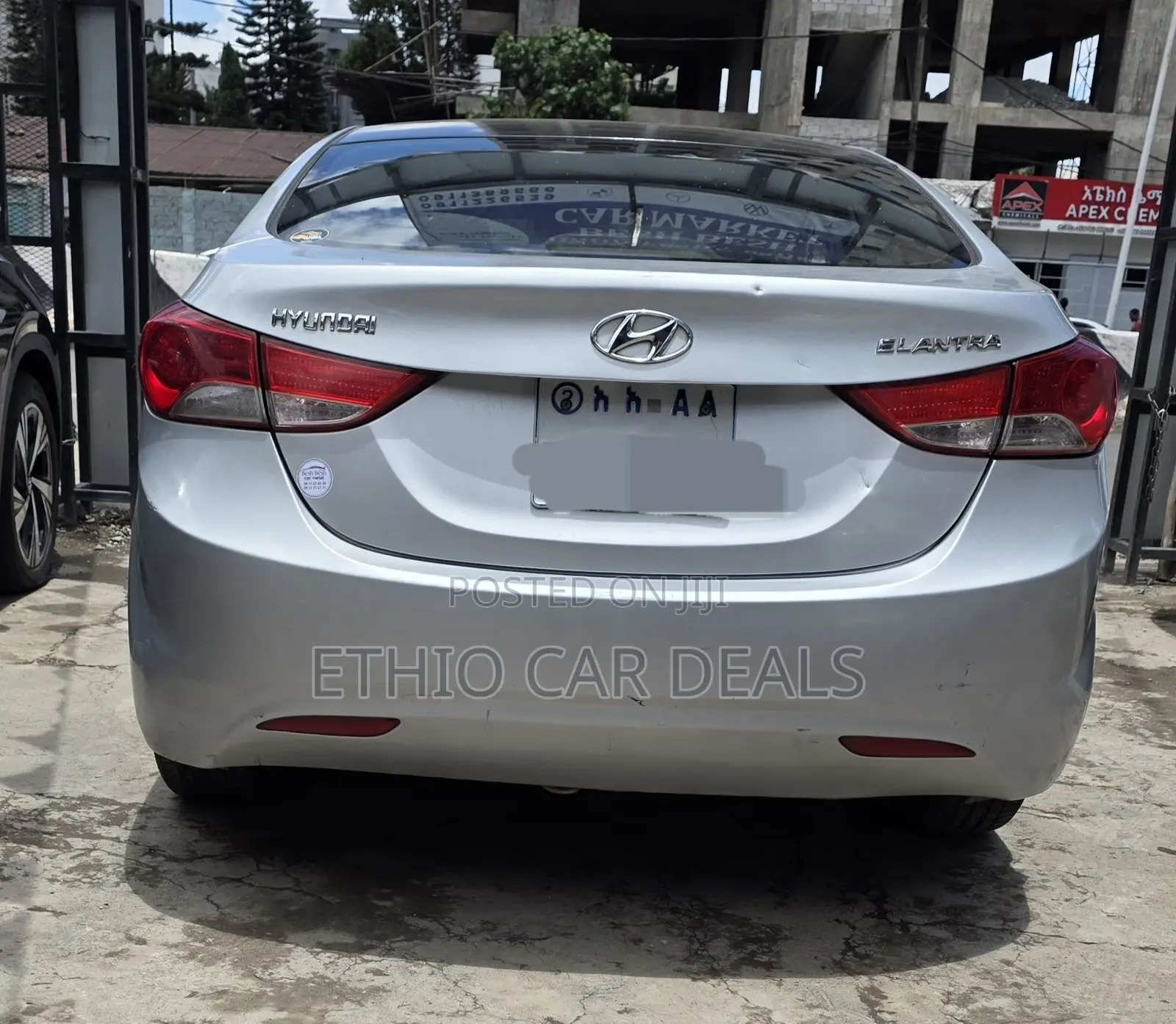 Hyundai Elantra 2012 Silver