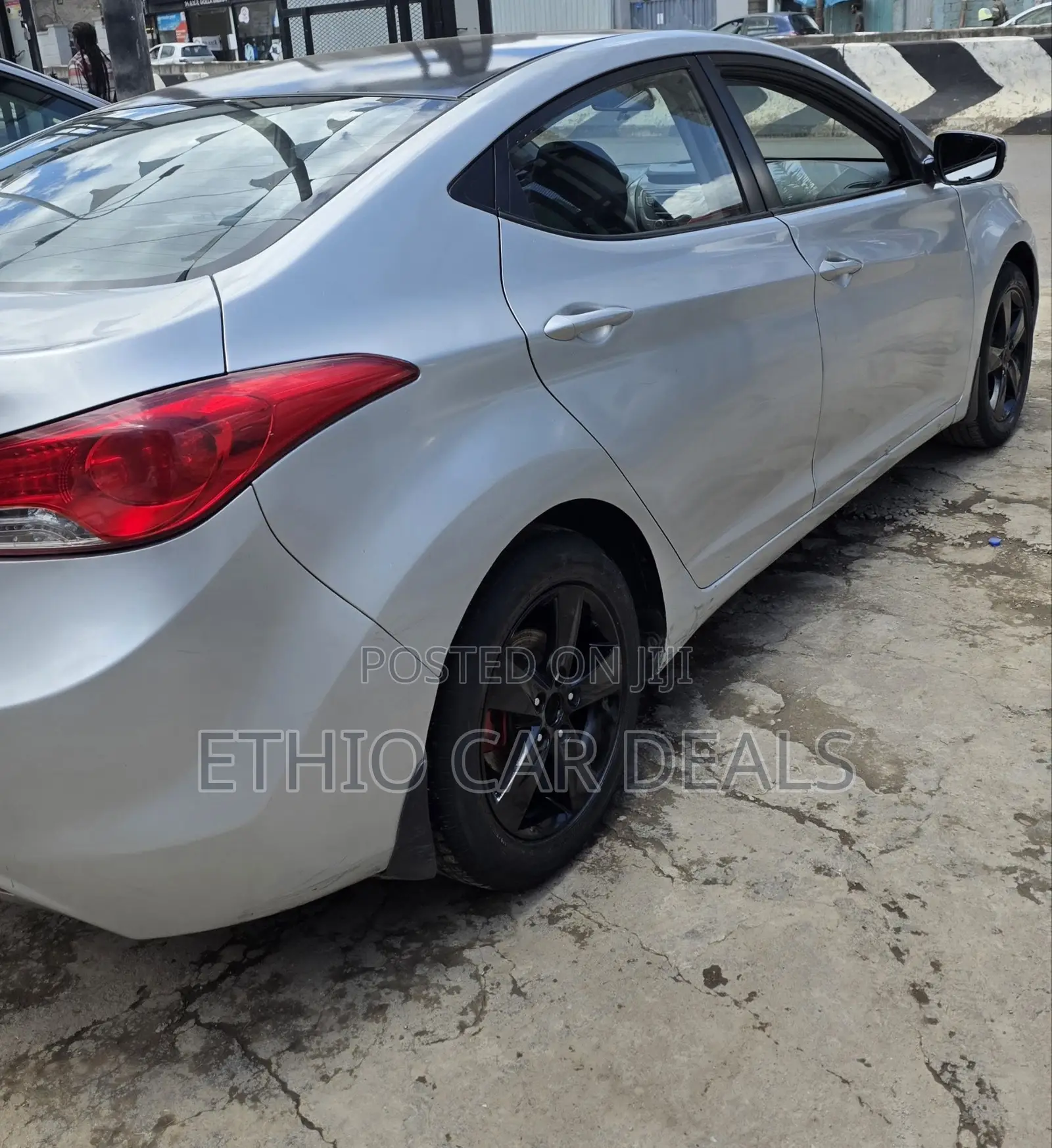 Hyundai Elantra 2012 Silver
