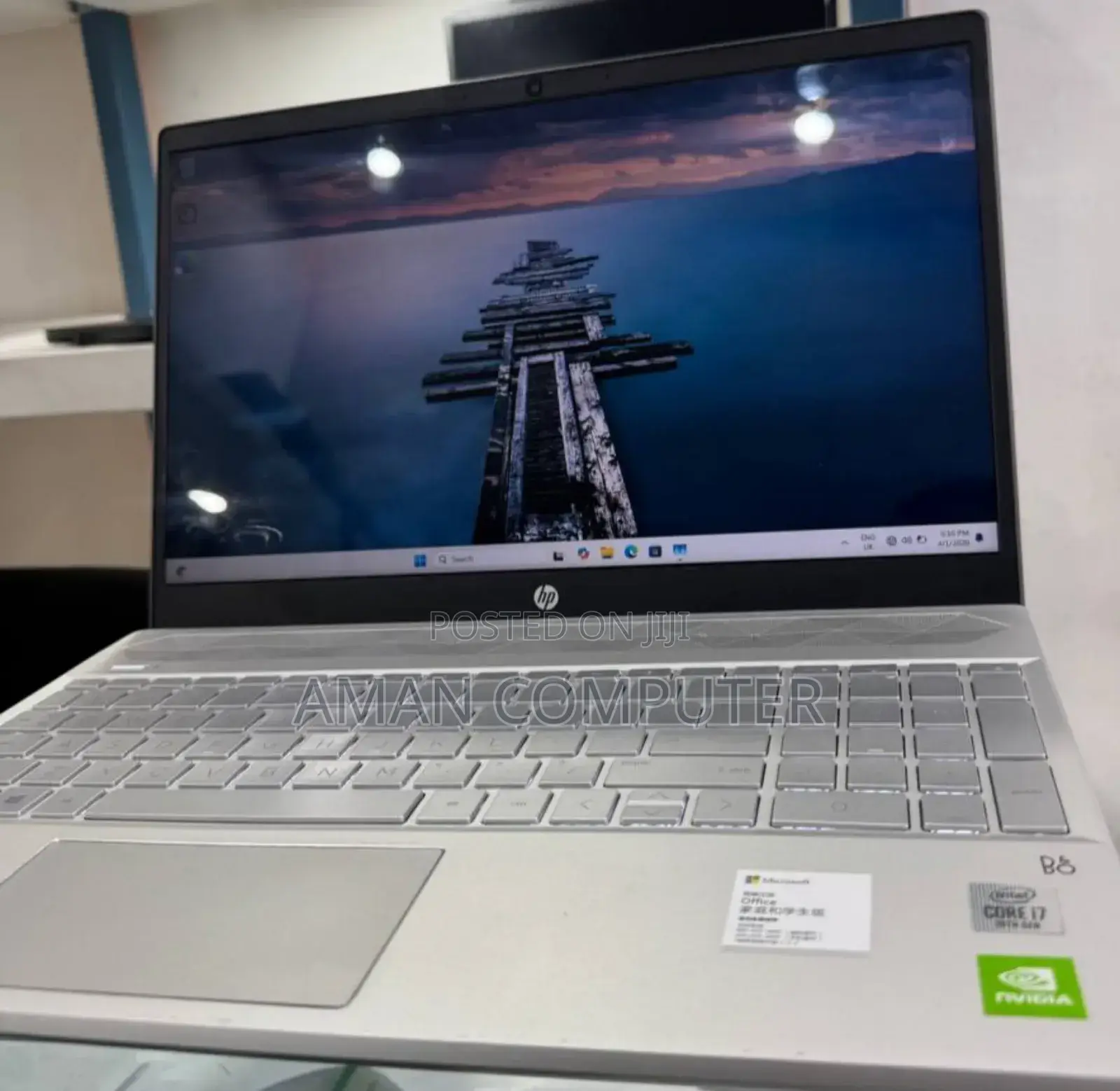 New Laptop HP Pavilion 15 16GB Intel Core i7 SSD 512GB