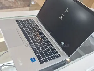 New Laptop HP EliteBook 840 G8 16GB Intel Core i7 SSD 512GB