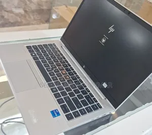 New Laptop HP EliteBook 840 G8 16GB Intel Core i7 SSD 512GB
