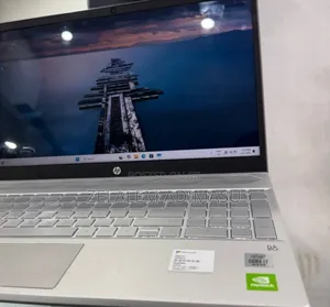 New Laptop HP Pavilion 15 8GB Intel Core i7 SSD 512GB