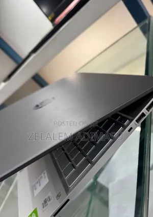 New Laptop HP Pavilion 15 8GB Intel Core i7 SSD 512GB