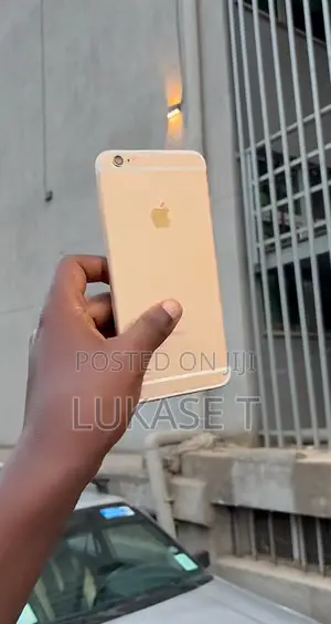 Apple iPhone 6s Plus 32 GB Gold