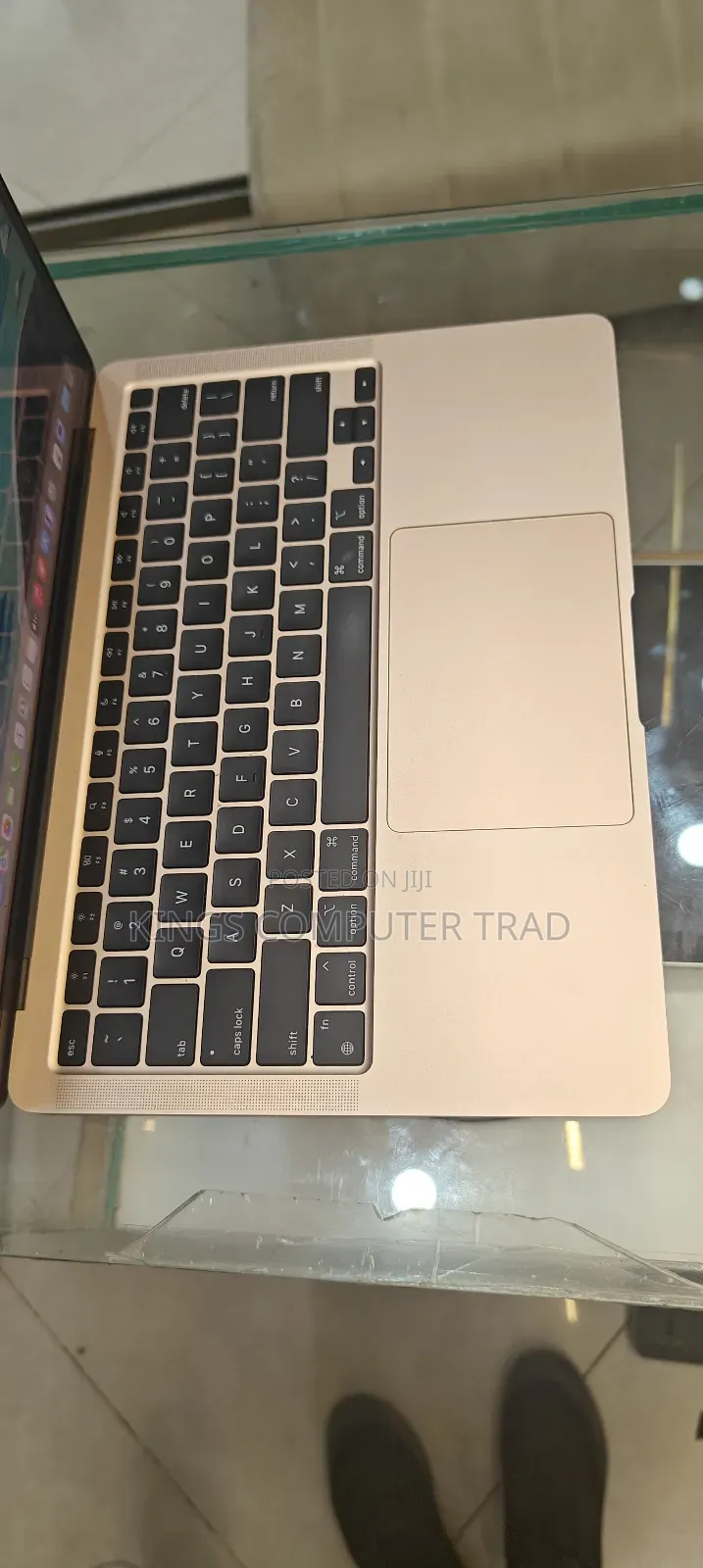 New Laptop Apple MacBook Air 2020 M1 8GB Apple M1 SSD 256GB