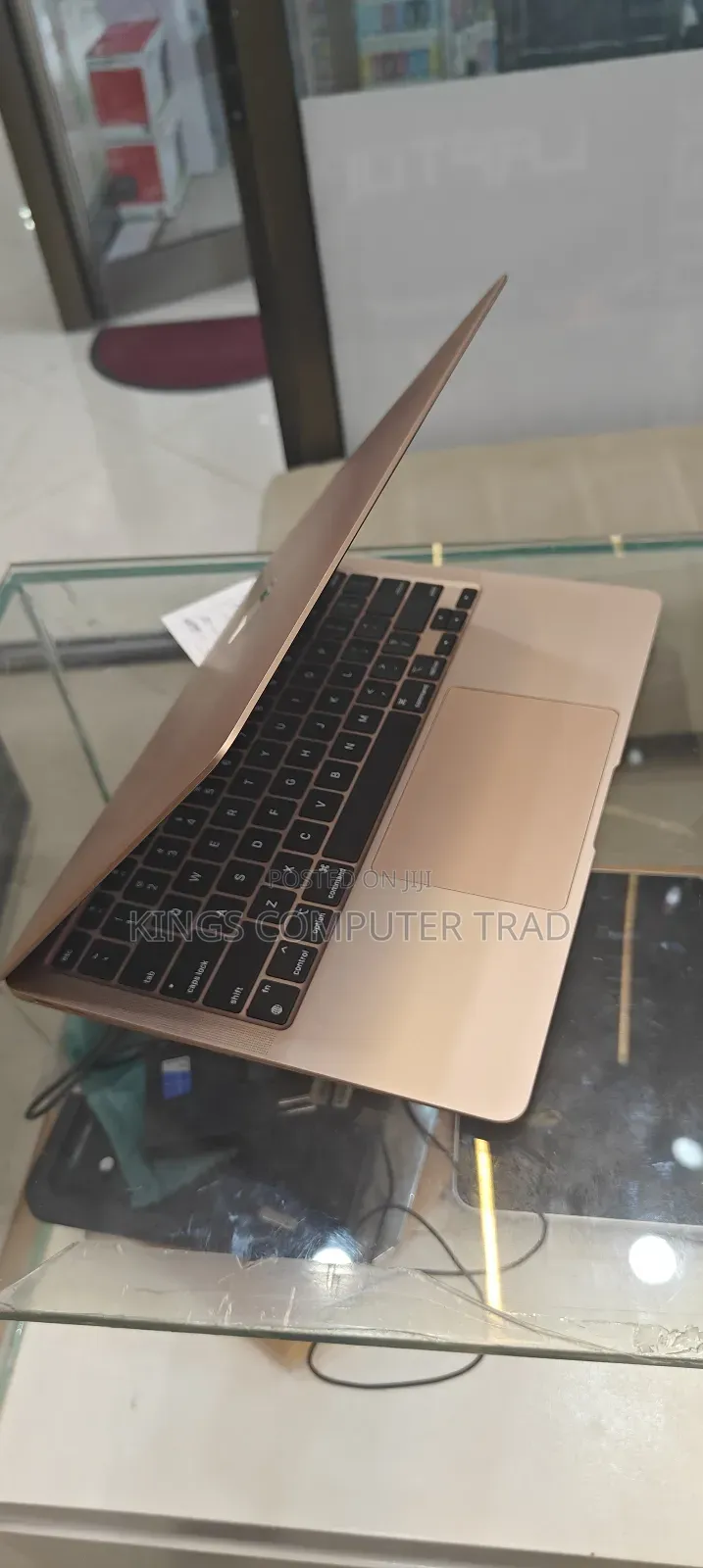 New Laptop Apple MacBook Air 2020 M1 8GB Apple M1 SSD 256GB