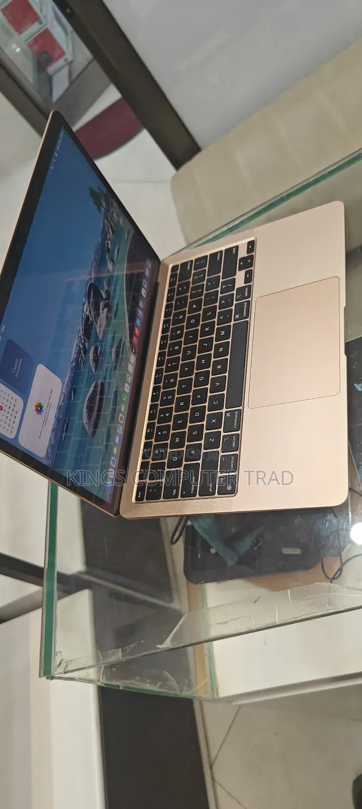New Laptop Apple MacBook Air 2020 M1 8GB Apple M1 SSD 256GB