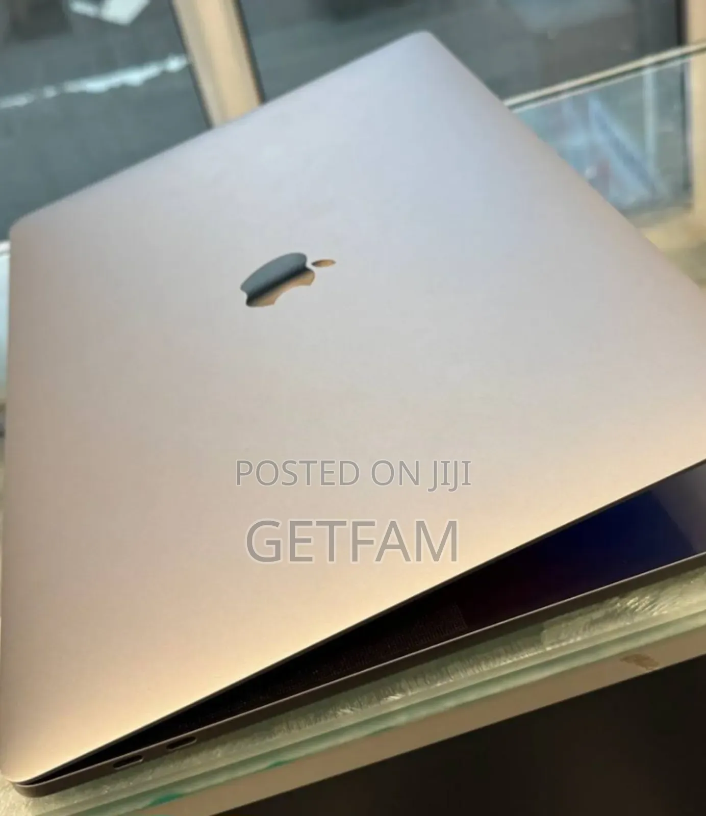 New Laptop Apple MacBook 2016 16GB AMD SSD 256GB