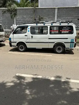 Toyota HiAce 1997 White