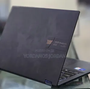 New Laptop Asus VivoBook 15 X505BA 16GB Intel Core i7 SSD 512GB