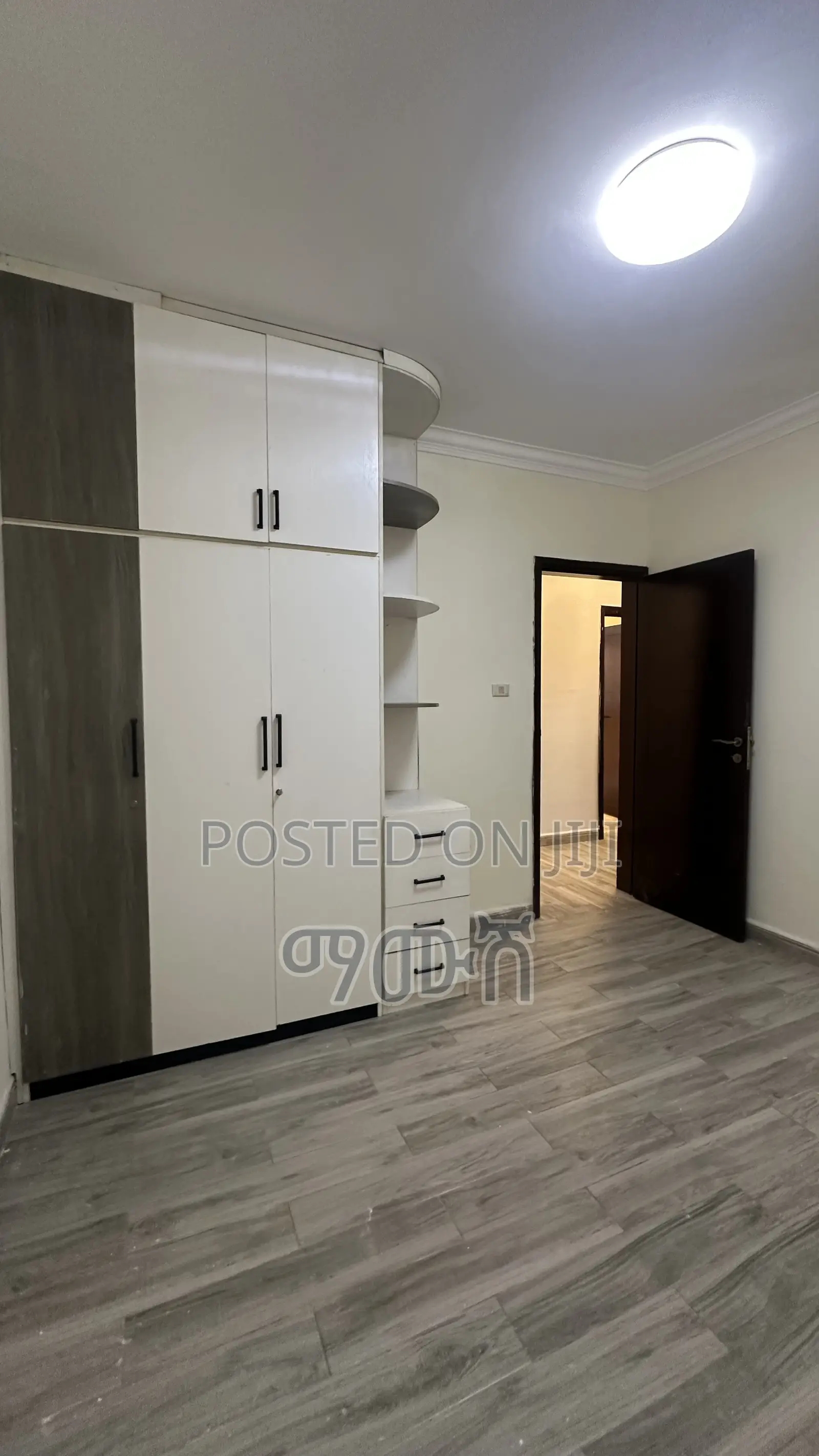Furnished 4bdrm Apartment in አያት ሰንሻይን አፓርታማ አካባቢ, Bole for sale
